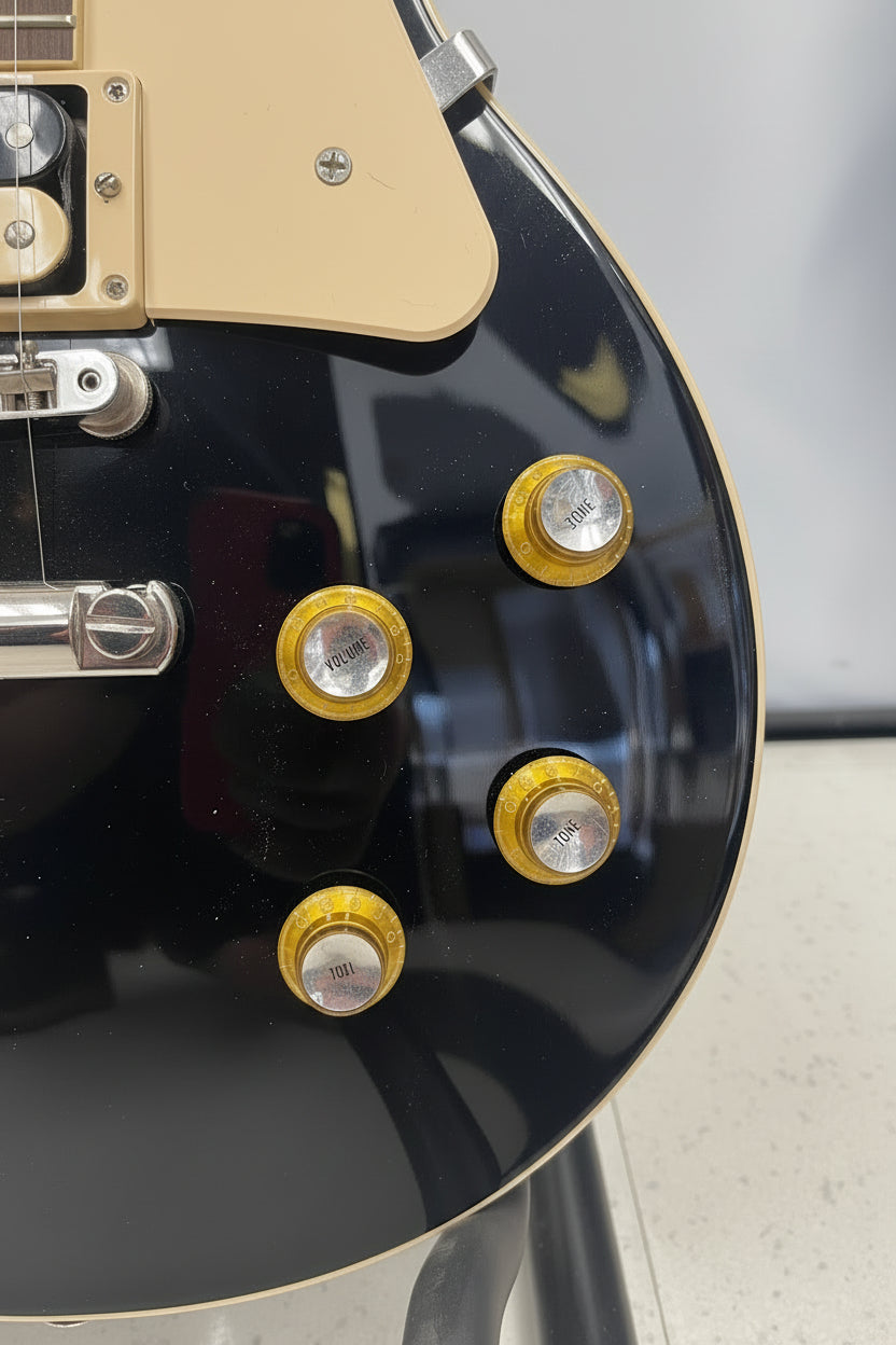 Gibson Les Paul Classic USED - Ebony with Gibson HS Case